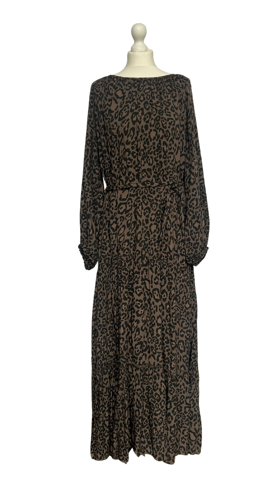 Gara leoparda raksta kleita